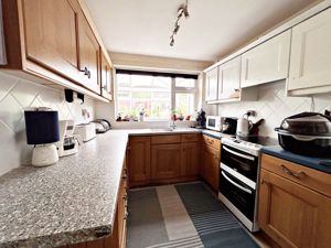 Kitchen- click for photo gallery